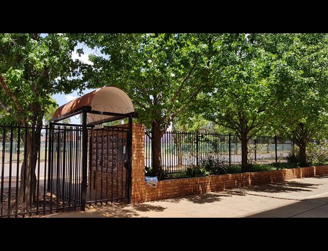 2 BEDROOM APARTMENT SOLD IN HATFIELD